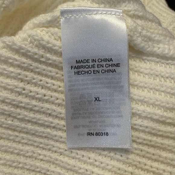 Lucky Brand Women's White Strawberry Embroidered Knit Sweater XL - Picture 4 of 5